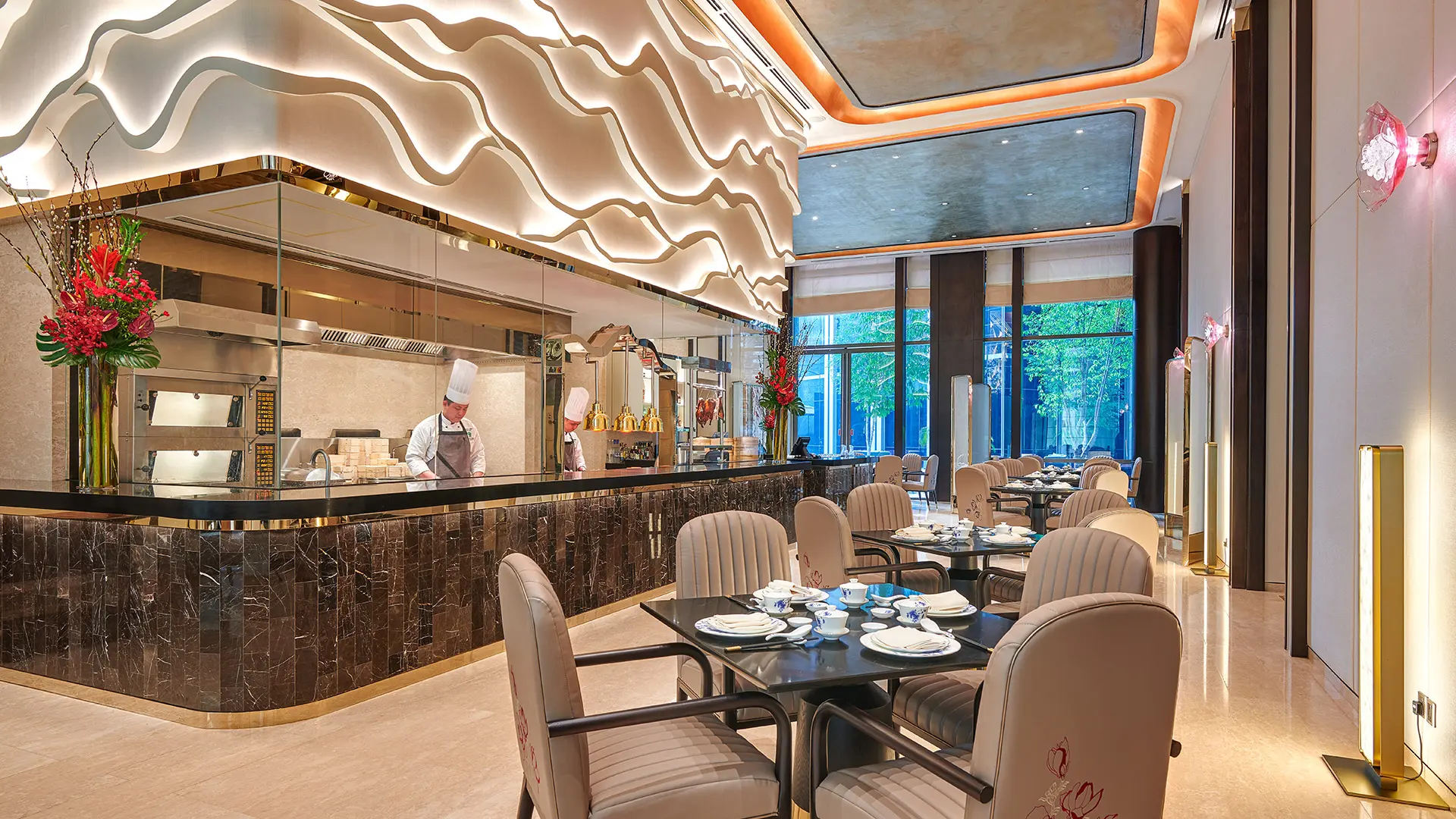 Jade Pavilion, Pavilion Hotel